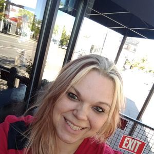 Meet your Posher, Chrissy